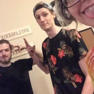 Meet your Posher, Mikel